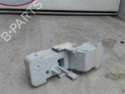 Used Licence plate light Licence plate light CITROËN XM (Y4) 2.1 TD 12V (109 hp) 13290983 13290983