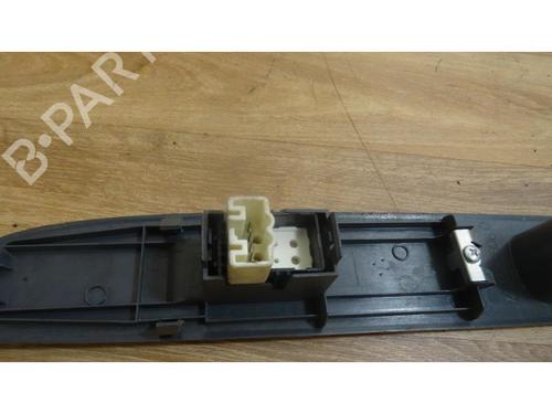 Right front window switch TOYOTA HIACE IV Bus (__H1_, __H2_) 2.5 D-4D (KLH12, KLH22) | BP23128024I26 