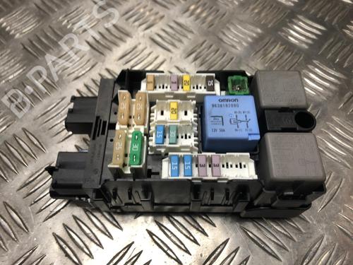 Caixa de fusíveis PEUGEOT 508 SW I (8E_) 2.0 BlueHDi 180 (180 hp) 31199438