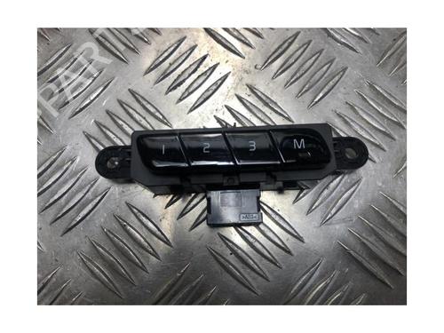 Switch VOLVO XC90 II (256) D5 AWD | BP25899715I30 