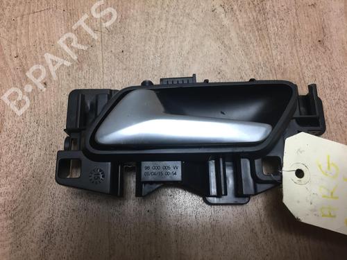 Used Rear left interior door handle PEUGEOT 308 II (LB_, LP_, LW_, LH_, L3_) 1.6 HDi (92 hp) 13037986