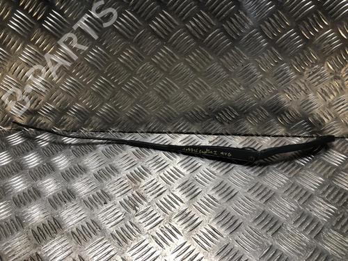 Used Front windshield wiper arm RENAULT CAPTUR I (J5_, H5_) 1.5 dCi 90 (J5N4, J5M5, J5MW, J5M6, J5AL, J5AJ) (90 hp) 31199828
