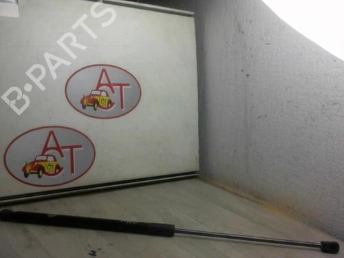 Used Tailgate lift support FORD FOCUS III 1.0 EcoBoost (100 hp) 13130431