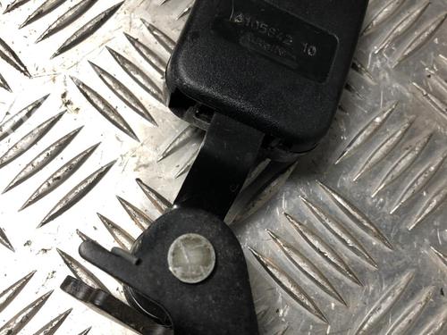 seat-buckle-peugeot-407-coupe-6c_-2005-31952813 main image