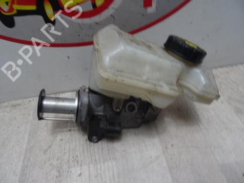 Used Brake master cylinder AUDI A3 Sportback (8VA, 8VF) 2.0 TDI quattro (184 hp) 25298176