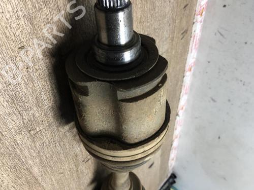 Used Right front driveshaft TOYOTA LAND CRUISER 90 (_J9_) 3.0 TD (KZJ90_, KZJ95_, KZJ90R, KZJ95R, KZJ90W, KZJ95W) (125 hp) 23035851