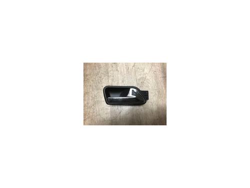 Used Front right interior door handle VW TOURAN (1T1, 1T2) 2.0 TDI 16V (140 hp) 20624215