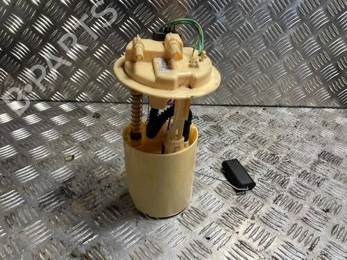 Used Fuel pump Fuel pump CITROËN XSARA PICASSO (N68) 2.0 HDi (90 hp) 31202945 31202945
