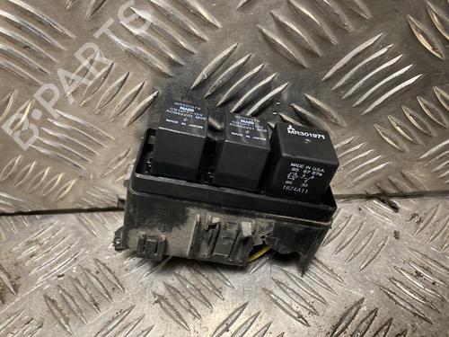 Used Fuse box CITROËN C4 AIRCROSS 1.6 HDi 115 AWC (114 hp) 31056670