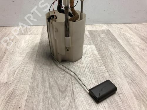 Used Fuel pump Fuel pump RENAULT MEGANE III Grandtour (KZ0/1) 1.5 dCi (86 hp) 31195648 31195648
