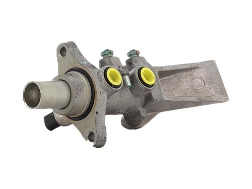 Used Brake master cylinder Brake master cylinder MERCEDES-BENZ M-CLASS (W164) ML 320 CDI 4-matic (164.122) (224 hp) 40497210 40497210