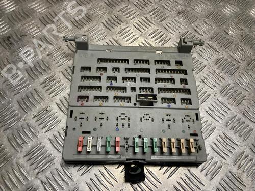 Sikringsdose CITROËN BX (XB-_) 16 E (88 hp) 32315646