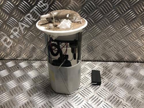 Used Fuel pump Fuel pump FORD KA (RU8) 1.2 (69 hp) 33739580 33739580