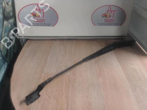 Used Front windshield wiper arm VW TOURAN (1T1, 1T2) 1.9 TDI (105 hp) 13135888