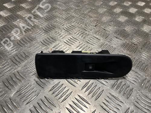 Fensterheberschalter rechts vorne für RENAULT CLIO IV (BH_) 1.2 16V (73 hp) 31697307