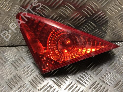 Fanale portellone destro PEUGEOT 3008 I MPV (0U_) 1.6 HDi (109 hp) 32012261