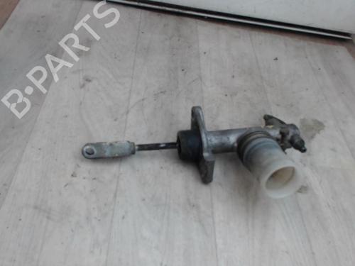 Used Brake master cylinder Brake master cylinder FORD MAVERICK (UDS, UNS) 2.7 TD (100 hp) 39903804 39903804