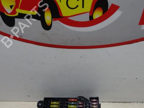 Used Fuse box VW GOLF V Variant (1K5) 1.9 TDI (105 hp) 28334035