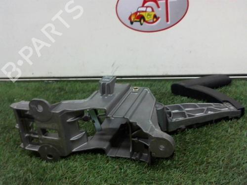 Hand brake PEUGEOT 308 II (LB_, LP_, LW_, LH_, L3_) 1.6 BlueHDi 120 | BP13130779I18