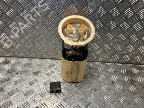 Used Fuel pump BMW 1 Coupe (E82) 118 d (143 hp) 31186204