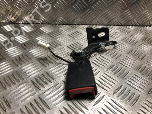 Engate do cinto Engate do cinto PEUGEOT 308 SW II (LC_, LJ_, LR_, LX_, L4_) 1.6 BlueHDi 120 (120 hp) 34191583 34191583