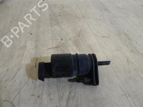 Used Washer pump RENAULT CLIO I (B/C57_, 5/357_) 1.2 (5/357Y, 5/357K) (58 hp) 13129879