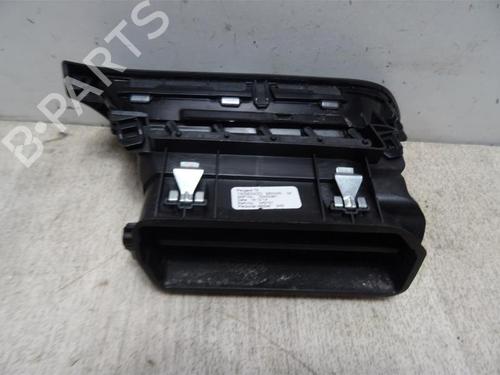Air vent PEUGEOT 308 SW II (LC_, LJ_, LR_, LX_, L4_) 1.2 THP 130 | BP13132583I21 