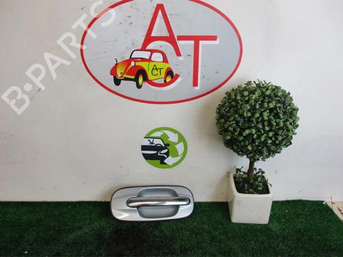 Used Rear right exterior door handle HYUNDAI TRAJET (FO) 2.0 CRDi (113 hp) 12968353