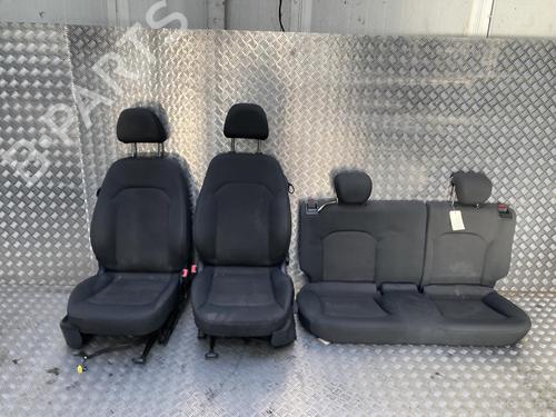 Ensemble sièges AUDI A1 (8X1, 8XK) 1.2 TFSI (86 hp) 32701861