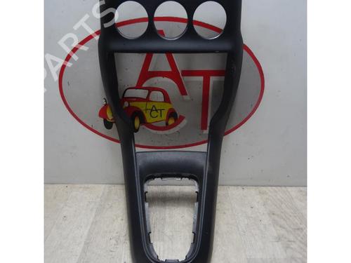 Mittelkonsole CITROËN C3 II (SC_) 1.4 HDi 70 (SC8HZC, SC8HR0, SC8HP4) (68 hp) 13289554