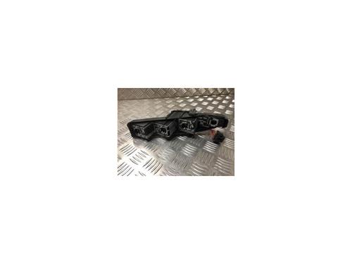 Used Licence plate light RENAULT SCÉNIC II (JM0/1_) 1.5 dCi (JM1E, JM16) (106 hp) 25748248