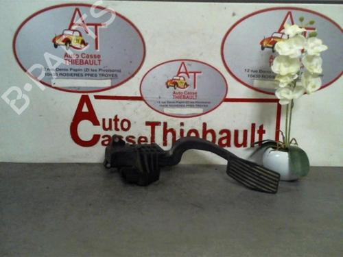 Used Pedal FIAT GRANDE PUNTO (199_) 1.3 D Multijet (75 hp) 13264317