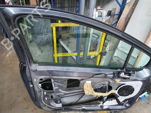 Used Left front door PEUGEOT 308 I (4A_, 4C_) 2.0 HDi (136 hp) 30784731