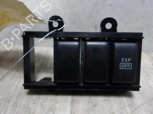 Used Switch NISSAN X-TRAIL II (T31) 2.0 dCi 4x4 (173 hp) 23034103