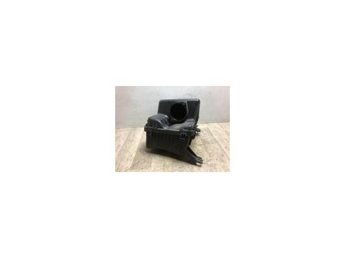 Used Air filter box KIA SORENTO I (JC) 2.5 CRDi 4WD (140 hp) 25305581