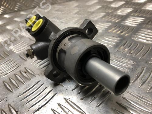 Used Brake master cylinder VOLVO V40 Estate (645) 1.8 (115 hp) 23270766