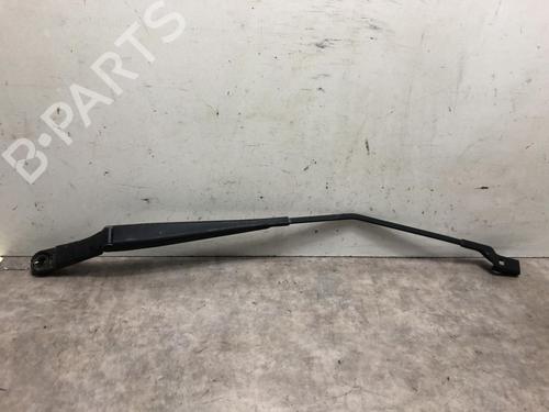 Used Front windshield wiper arm NISSAN PULSAR Hatchback (C13) 1.5 dCi (110 hp) 20631313