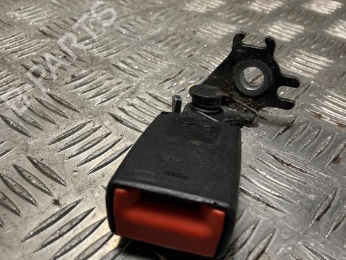 Used Seat buckle FORD FOCUS III 1.6 TDCi (95 hp) 31651404