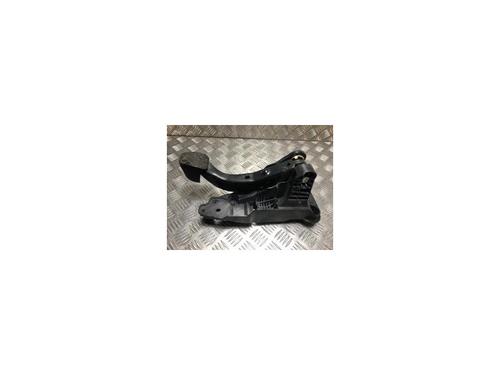 Used Break pedal SEAT ARONA (KJ7, KJP) 1.0 TSI (116 hp) 23951029