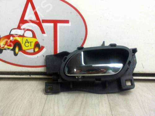 Used Front left interior door handle PEUGEOT 407 (6D_) 2.0 HDi 135 (6DRHRH, 6DRHRE, 6DRHRG, 6DRHRJ) (136 hp) 13036711