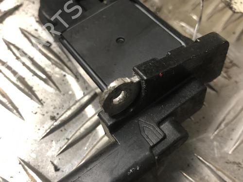 Used Mass air flow sensor PEUGEOT 308 II (LB_, LP_, LW_, LH_, L3_) 1.6 HDi 100 (99 hp) 31021786