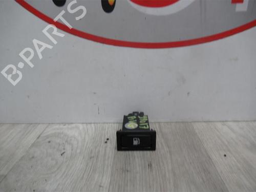 Used Switch TOYOTA AVENSIS (_T25_) 2.2 D-4D (ADT251_, ADT251R) (150 hp) 25748113