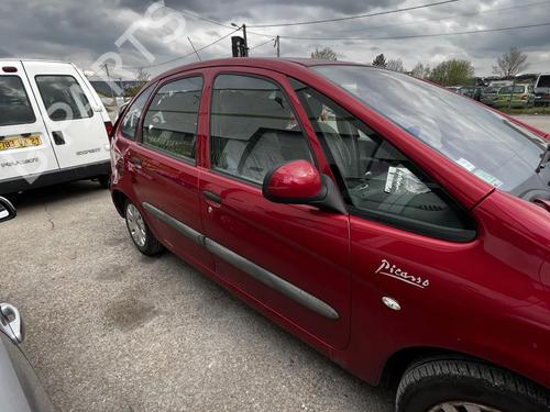 Left headlight CITROËN XSARA PICASSO (N68) 1.6 HDi | BP23872092C28