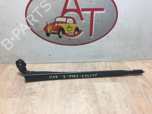 Used Front windshield wiper arm SEAT LEON (1P1) 1.6 TDI (105 hp) 20625988