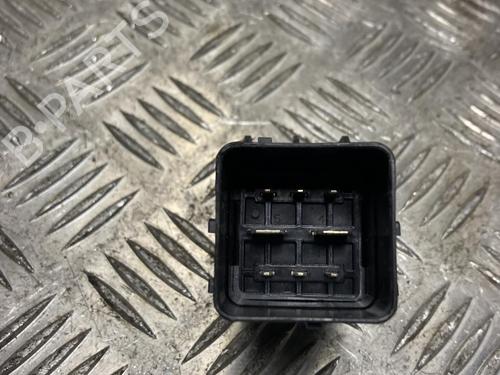 Electronic sensor PEUGEOT 5008 (0U_, 0E_) 1.6 HDi | BP32211572M84