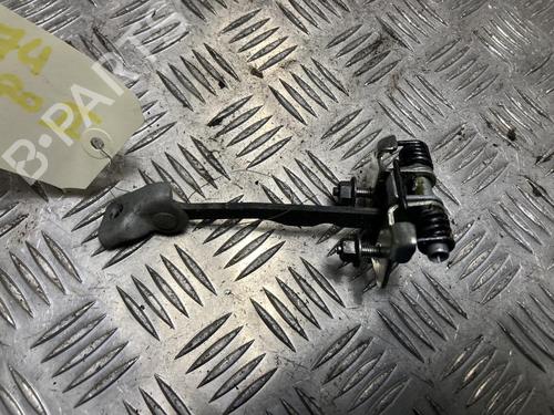 Used Hinge/Door check strap DACIA SANDERO II 1.5 dCi (90 hp) 32452282