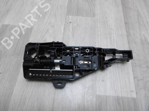 front-left-exterior-door-handle-renault-zoe-bfm_-zoe-2012-20633944 main image