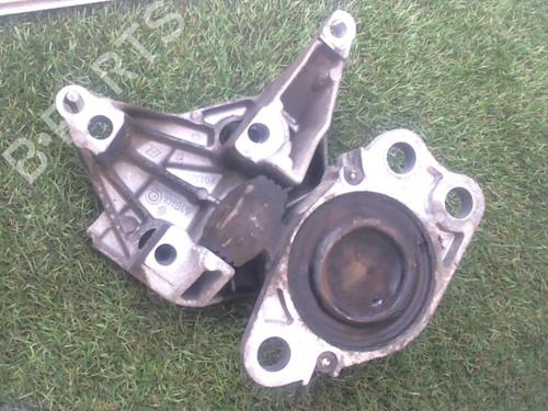 Used Engine mount RENAULT CLIO II (BB_, CB_) 1.5 dCi (B/CB08) (82 hp) 12963310