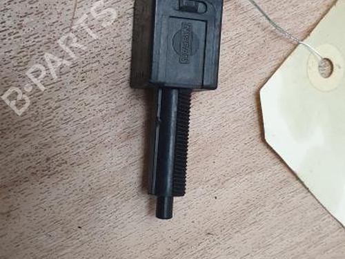 Used Switch NISSAN MICRA III (K12) 1.2 16V (65 hp) 13261706