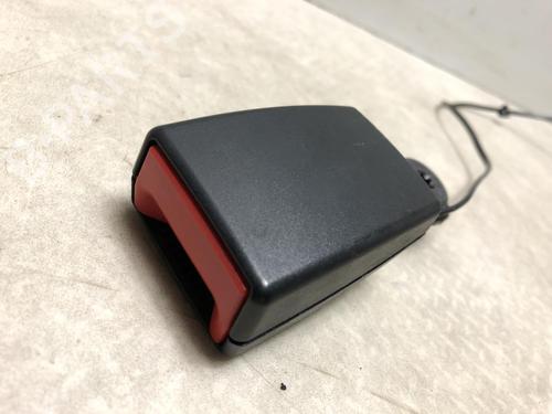 Used Seat buckle RENAULT TWINGO III (BCM_, BCA_) 1.0 SCe 70 (71 hp) 20613272